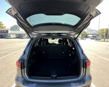 Серый Мерседес GLB-Class, объемом двигателя 1.95 л и пробегом 27 тыс. км за 37500 $, фото 13 на Automoto.ua