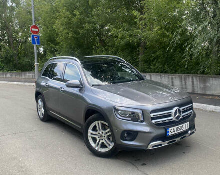 Серый Мерседес GLB-Class, объемом двигателя 1.99 л и пробегом 27 тыс. км за 37999 $, фото 1 на Automoto.ua