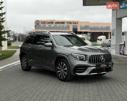 Сірий Мерседес GLB-Class, об'ємом двигуна 2 л та пробігом 32 тис. км за 37000 $, фото 1 на Automoto.ua