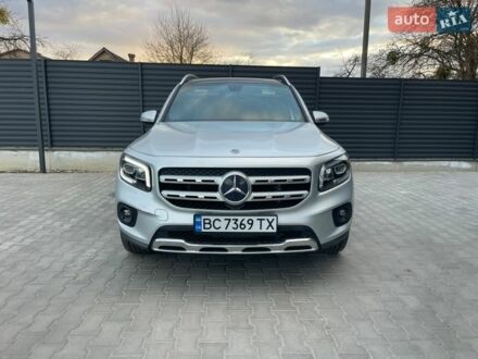 Сірий Мерседес GLB-Class, об'ємом двигуна 1.99 л та пробігом 64 тис. км за 29950 $, фото 1 на Automoto.ua