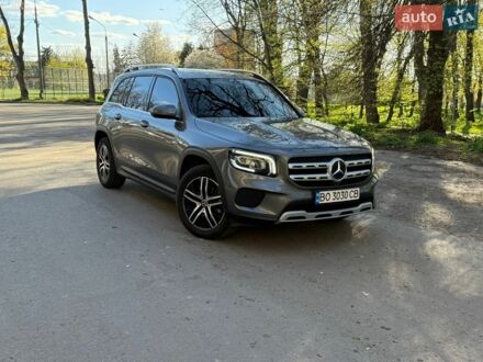 Серый Мерседес GLB-Class, объемом двигателя 1.95 л и пробегом 174 тыс. км за 29900 $, фото 1 на Automoto.ua