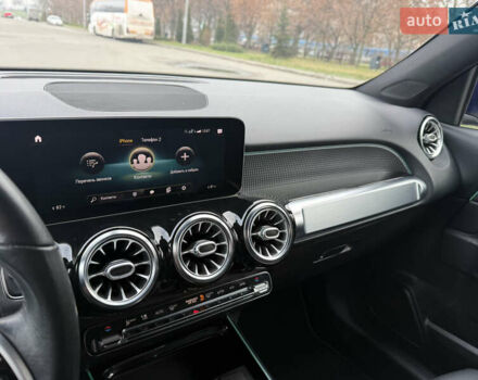 Синий Мерседес GLB-Class, объемом двигателя 1.99 л и пробегом 68 тыс. км за 27990 $, фото 29 на Automoto.ua