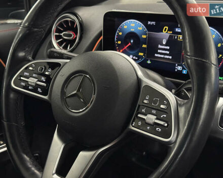 Синий Мерседес GLB-Class, объемом двигателя 1.99 л и пробегом 70 тыс. км за 35999 $, фото 27 на Automoto.ua