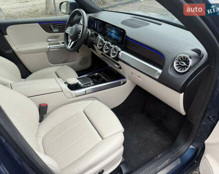 Синій Мерседес GLB-Class, об'ємом двигуна 1.99 л та пробігом 98 тис. км за 27000 $, фото 63 на Automoto.ua