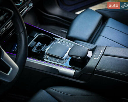 Синий Мерседес GLB-Class, объемом двигателя 1.99 л и пробегом 50 тыс. км за 26900 $, фото 15 на Automoto.ua