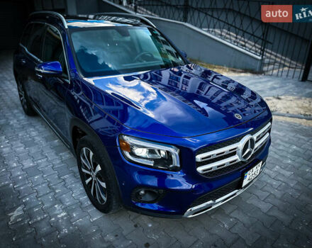 Синий Мерседес GLB-Class, объемом двигателя 1.99 л и пробегом 50 тыс. км за 26900 $, фото 2 на Automoto.ua