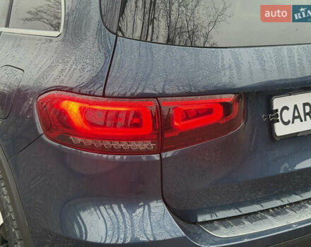 Синій Мерседес GLB-Class, об'ємом двигуна 1.99 л та пробігом 98 тис. км за 27000 $, фото 13 на Automoto.ua