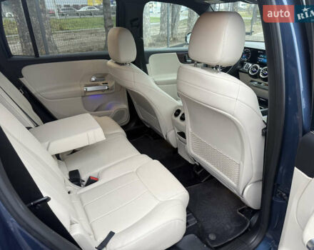 Синій Мерседес GLB-Class, об'ємом двигуна 1.99 л та пробігом 98 тис. км за 27000 $, фото 60 на Automoto.ua