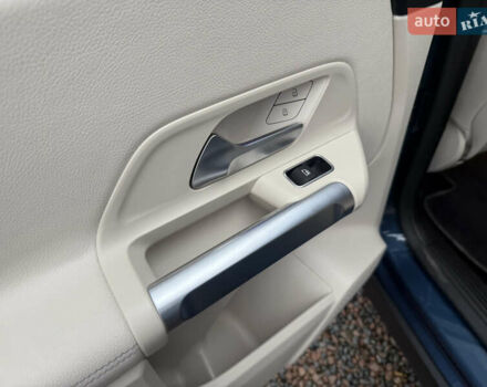 Синій Мерседес GLB-Class, об'ємом двигуна 1.99 л та пробігом 98 тис. км за 27000 $, фото 49 на Automoto.ua