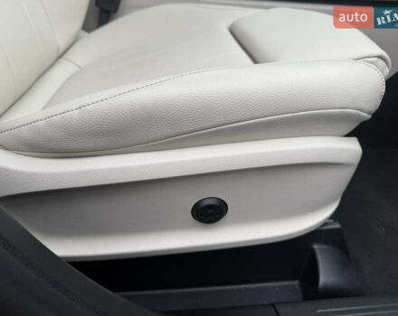 Синій Мерседес GLB-Class, об'ємом двигуна 1.99 л та пробігом 98 тис. км за 27000 $, фото 66 на Automoto.ua