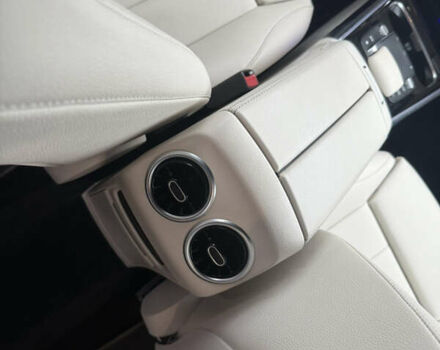 Синій Мерседес GLB-Class, об'ємом двигуна 1.99 л та пробігом 98 тис. км за 27000 $, фото 56 на Automoto.ua