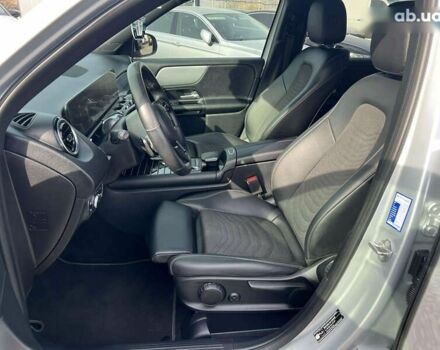 Мерседес GLB, объемом двигателя 2 л и пробегом 195 тыс. км за 27900 $, фото 27 на Automoto.ua