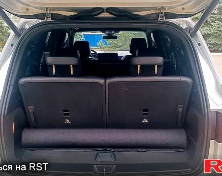 Серый Мерседес GLB, объемом двигателя 2 л и пробегом 84 тыс. км за 31700 $, фото 8 на Automoto.ua