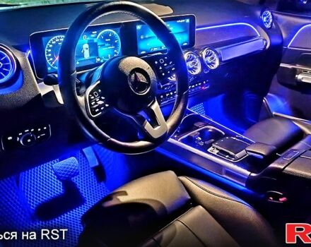 Серый Мерседес GLB, объемом двигателя 2 л и пробегом 84 тыс. км за 31700 $, фото 3 на Automoto.ua