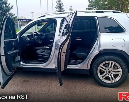 Сірий Мерседес GLB, об'ємом двигуна 2 л та пробігом 75 тис. км за 35500 $, фото 1 на Automoto.ua