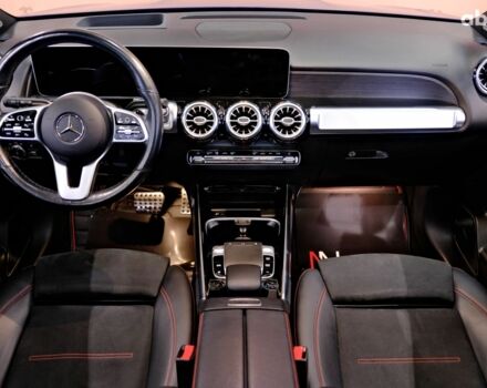 Синій Мерседес GLB, об'ємом двигуна 2 л та пробігом 77 тис. км за 34900 $, фото 6 на Automoto.ua