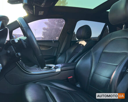 Белый Мерседес GLC 300, объемом двигателя 2 л и пробегом 182 тыс. км за 23600 $, фото 15 на Automoto.ua