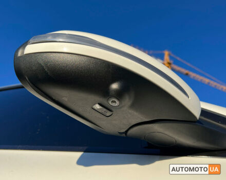 Белый Мерседес GLC 300, объемом двигателя 2 л и пробегом 182 тыс. км за 23600 $, фото 10 на Automoto.ua