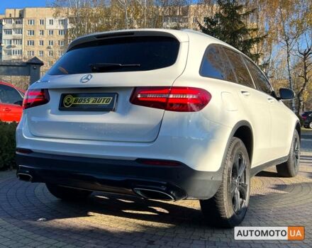 Белый Мерседес GLC 300, объемом двигателя 2 л и пробегом 182 тыс. км за 23600 $, фото 6 на Automoto.ua