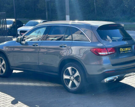 Серый Мерседес GLC 300, объемом двигателя 2 л и пробегом 155 тыс. км за 20800 $, фото 3 на Automoto.ua