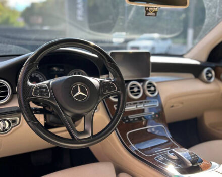 Серый Мерседес GLC 300, объемом двигателя 2 л и пробегом 155 тыс. км за 20800 $, фото 8 на Automoto.ua