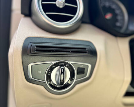 Серый Мерседес GLC 300, объемом двигателя 2 л и пробегом 155 тыс. км за 20800 $, фото 9 на Automoto.ua