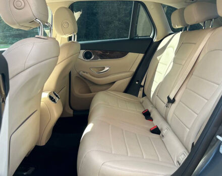 Серый Мерседес GLC 300, объемом двигателя 2 л и пробегом 155 тыс. км за 20800 $, фото 16 на Automoto.ua