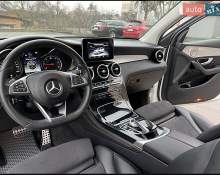 Белый Мерседес ГЛЦ-Класс, объемом двигателя 2.2 л и пробегом 290 тыс. км за 30000 $, фото 2 на Automoto.ua