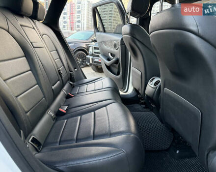 Белый Мерседес ГЛЦ-Класс, объемом двигателя 1.99 л и пробегом 262 тыс. км за 18000 $, фото 17 на Automoto.ua