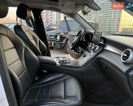Белый Мерседес ГЛЦ-Класс, объемом двигателя 1.99 л и пробегом 262 тыс. км за 18000 $, фото 18 на Automoto.ua