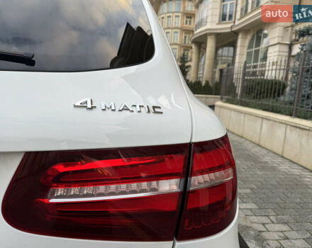 Белый Мерседес ГЛЦ-Класс, объемом двигателя 1.99 л и пробегом 120 тыс. км за 29900 $, фото 16 на Automoto.ua