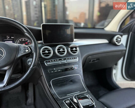 Белый Мерседес ГЛЦ-Класс, объемом двигателя 1.99 л и пробегом 262 тыс. км за 18000 $, фото 25 на Automoto.ua