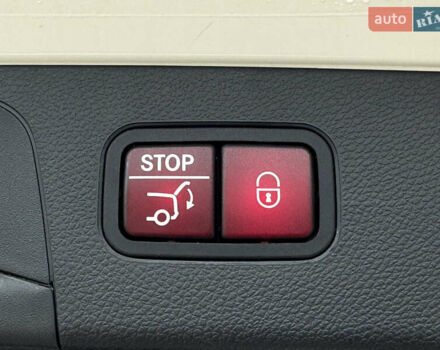 Мерседес ГЛЦ-Класс 2016 в Киеве на Automoto.ua Белый Мерседес ГЛЦ-Класс, объемом двигателя 3 л и пробегом 122 тыс. км за 29500 $, фото 40 на Automoto.ua