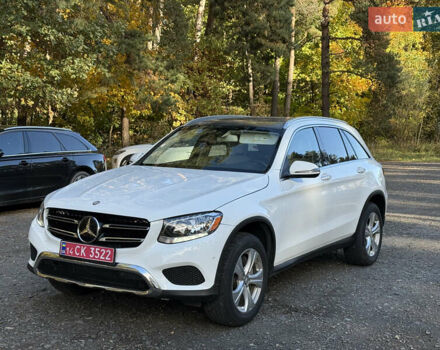 Мерседес ГЛЦ-Класс 2016 в Владимир-Волынский на Automoto.ua Белый Мерседес ГЛЦ-Класс, объемом двигателя 2 л и пробегом 162 тыс. км за 19999 $, фото 4 на Automoto.ua