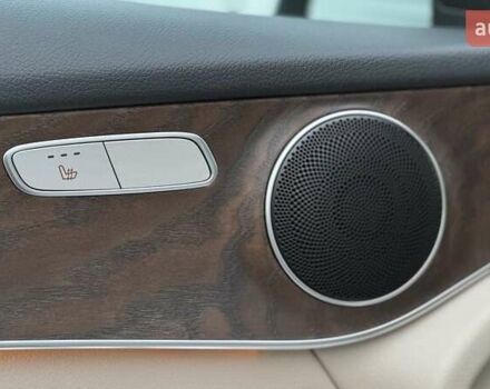 Мерседес ГЛЦ-Класс 2017 в Киеве на Automoto.ua Белый Мерседес ГЛЦ-Класс, объемом двигателя 2.14 л и пробегом 57 тыс. км за 36999 $, фото 13 на Automoto.ua