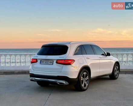 Белый Мерседес ГЛЦ-Класс, объемом двигателя 2.2 л и пробегом 190 тыс. км за 28599 $, фото 3 на Automoto.ua