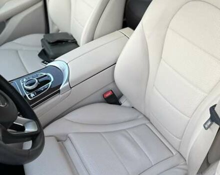Мерседес ГЛЦ-Класс 2017 в Львове на Automoto.ua Белый Мерседес ГЛЦ-Класс, объемом двигателя 2 л и пробегом 121 тыс. км за 24500 $, фото 13 на Automoto.ua