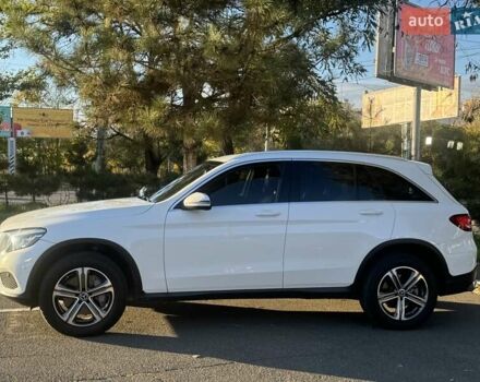 Білий Мерседес ГЛЦ-Клас, об'ємом двигуна 1.99 л та пробігом 80 тис. км за 27700 $, фото 7 на Automoto.ua