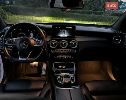 Белый Мерседес ГЛЦ-Класс, объемом двигателя 1.99 л и пробегом 68 тыс. км за 35800 $, фото 25 на Automoto.ua