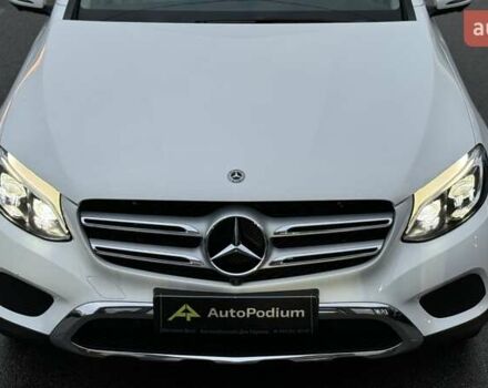 Мерседес ГЛЦ-Класс 2017 в Киеве на Automoto.ua Белый Мерседес ГЛЦ-Класс, объемом двигателя 2.14 л и пробегом 57 тыс. км за 36999 $, фото 40 на Automoto.ua