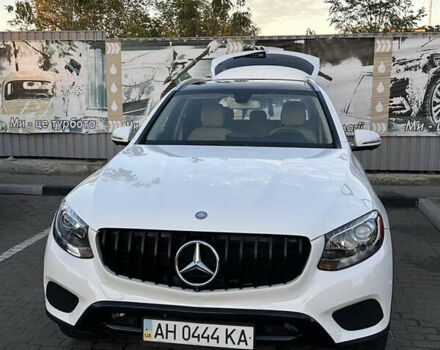 Белый Мерседес ГЛЦ-Класс, объемом двигателя 1.99 л и пробегом 142 тыс. км за 29000 $, фото 1 на Automoto.ua
