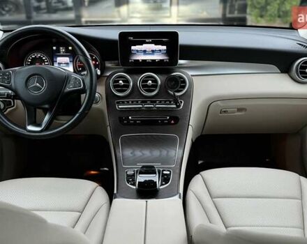 Мерседес ГЛЦ-Класс 2017 в Киеве на Automoto.ua Белый Мерседес ГЛЦ-Класс, объемом двигателя 2.14 л и пробегом 57 тыс. км за 36999 $, фото 23 на Automoto.ua