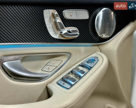 Белый Мерседес ГЛЦ-Класс, объемом двигателя 2 л и пробегом 153 тыс. км за 39999 $, фото 7 на Automoto.ua