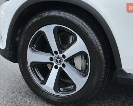 Мерседес ГЛЦ-Класс 2017 в Киеве на Automoto.ua Белый Мерседес ГЛЦ-Класс, объемом двигателя 2.14 л и пробегом 57 тыс. км за 36999 $, фото 7 на Automoto.ua