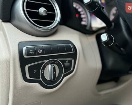 Мерседес ГЛЦ-Класс 2017 в Киеве на Automoto.ua Белый Мерседес ГЛЦ-Класс, объемом двигателя 2.14 л и пробегом 57 тыс. км за 36999 $, фото 35 на Automoto.ua