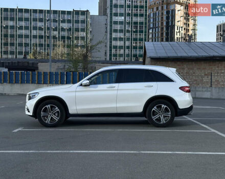 Белый Мерседес ГЛЦ-Класс, объемом двигателя 1.99 л и пробегом 157 тыс. км за 28200 $, фото 3 на Automoto.ua