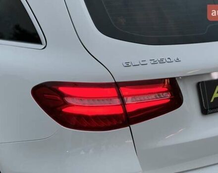 Мерседес ГЛЦ-Класс 2017 в Киеве на Automoto.ua Белый Мерседес ГЛЦ-Класс, объемом двигателя 2.14 л и пробегом 57 тыс. км за 36999 $, фото 37 на Automoto.ua