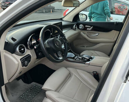 Белый Мерседес ГЛЦ-Класс, объемом двигателя 1.99 л и пробегом 142 тыс. км за 29000 $, фото 7 на Automoto.ua