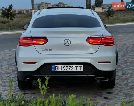 Белый Мерседес ГЛЦ-Класс, объемом двигателя 1.99 л и пробегом 68 тыс. км за 35800 $, фото 5 на Automoto.ua