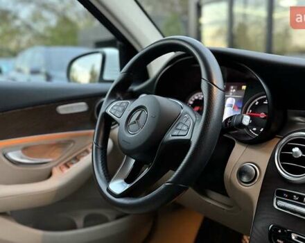 Мерседес ГЛЦ-Класс 2017 в Киеве на Automoto.ua Белый Мерседес ГЛЦ-Класс, объемом двигателя 2.14 л и пробегом 57 тыс. км за 36999 $, фото 22 на Automoto.ua